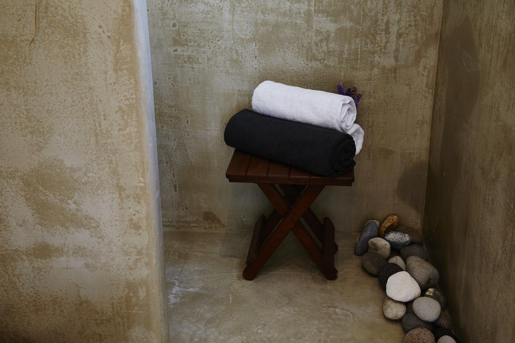 Bonatsa Beach House Kímolos Habitación foto